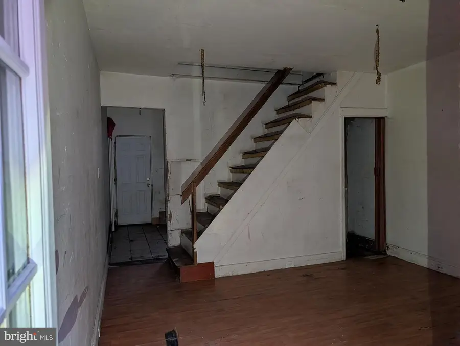 2865 N Leithgow St, Philadelphia, PA 19133 - #2