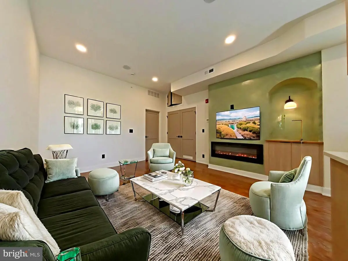 1613 N 33rd St #d, Philadelphia, PA 19121 - Image #1