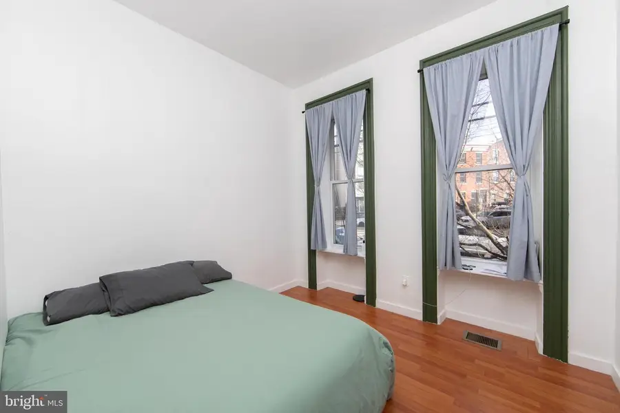 876 N 19th St, Philadelphia, PA 19130 - Image #2