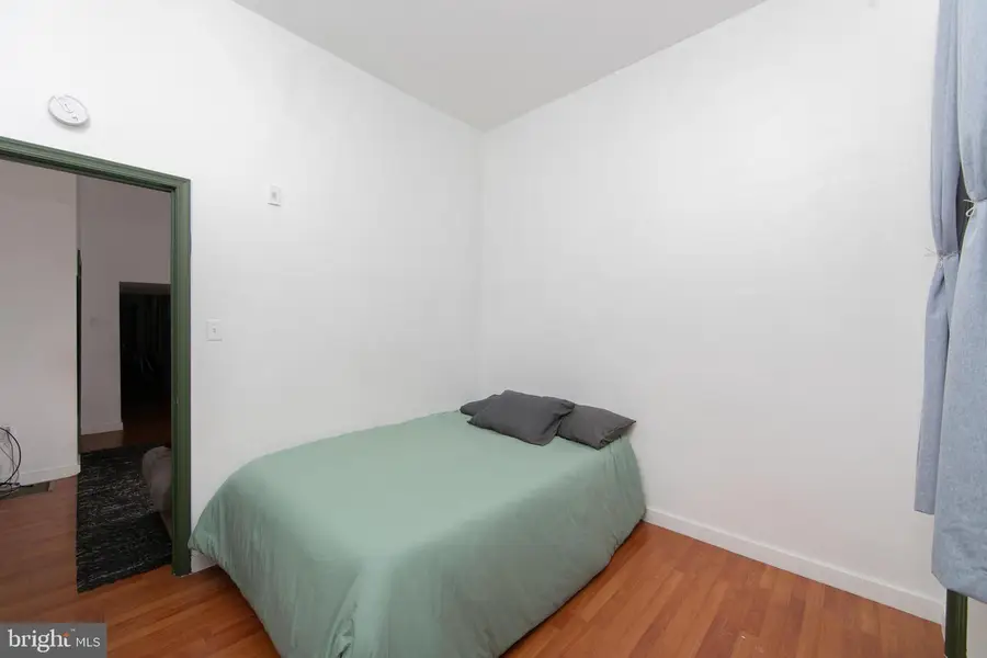 876 N 19th St, Philadelphia, PA 19130 - Image #3