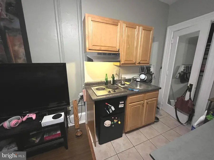 1324 Locust St #501, Philadelphia, PA 19107 - Image #3