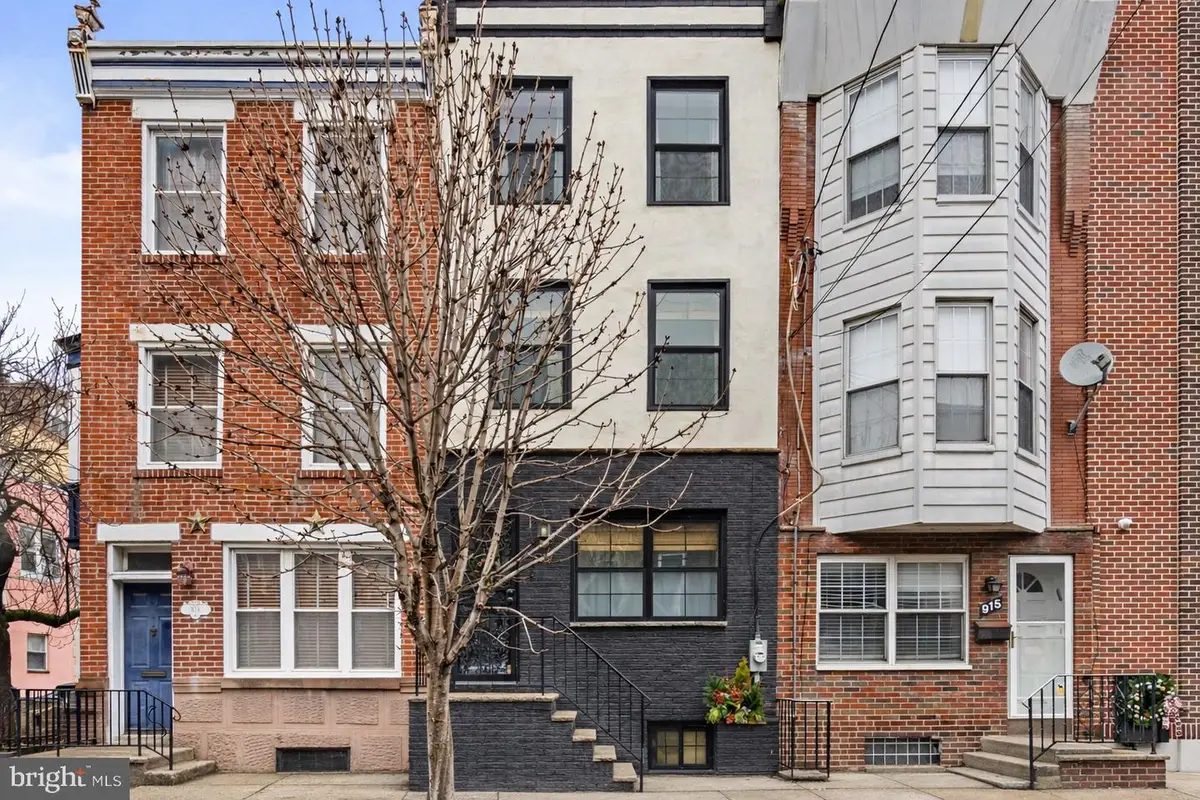 917 Catharine St, Philadelphia, PA 19147 - #1