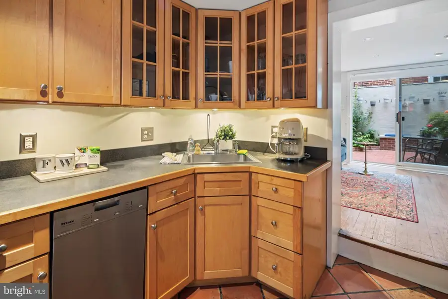 143 Fitzwater St, Philadelphia, PA 19147 - Image #3