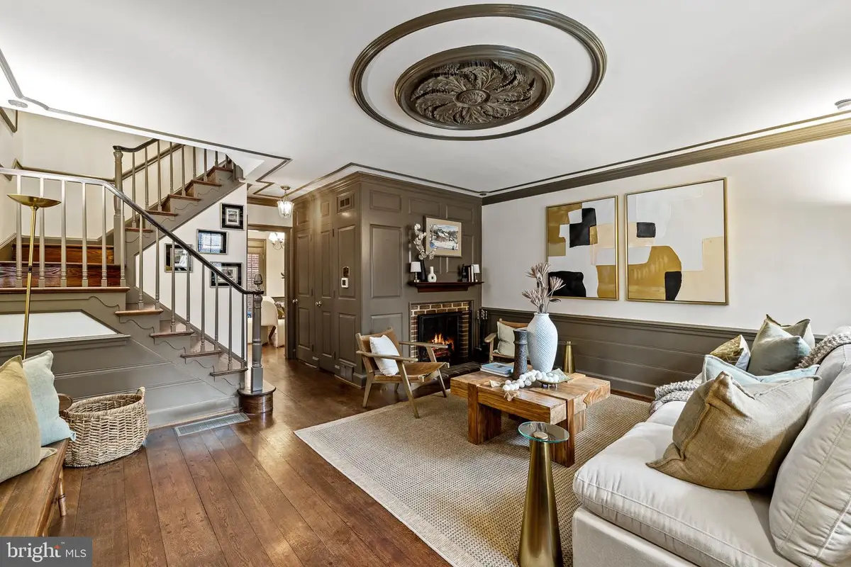 201 Delancey St, Philadelphia, PA 19106 - Image #1