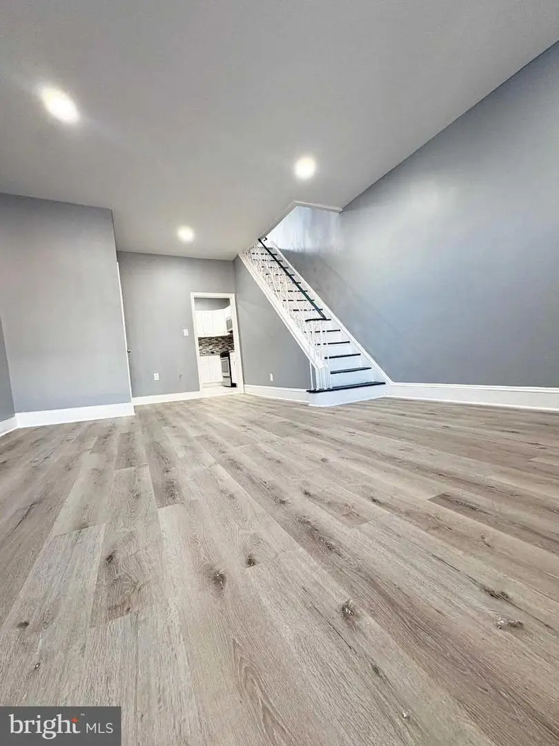 526 E Willard St, Philadelphia, PA 19134 - Image #2