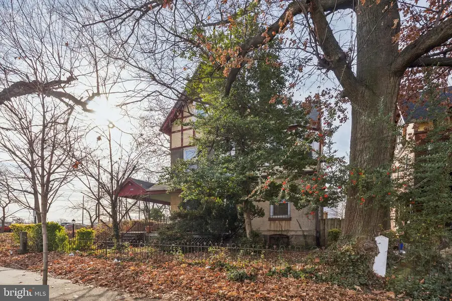 1018 S 49th St, Philadelphia, PA 19143 - Image #2