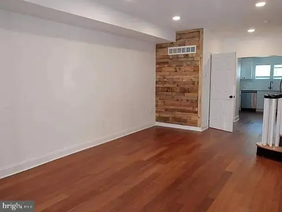 2215 S Mildred St, Philadelphia, PA 19148 - Image #3