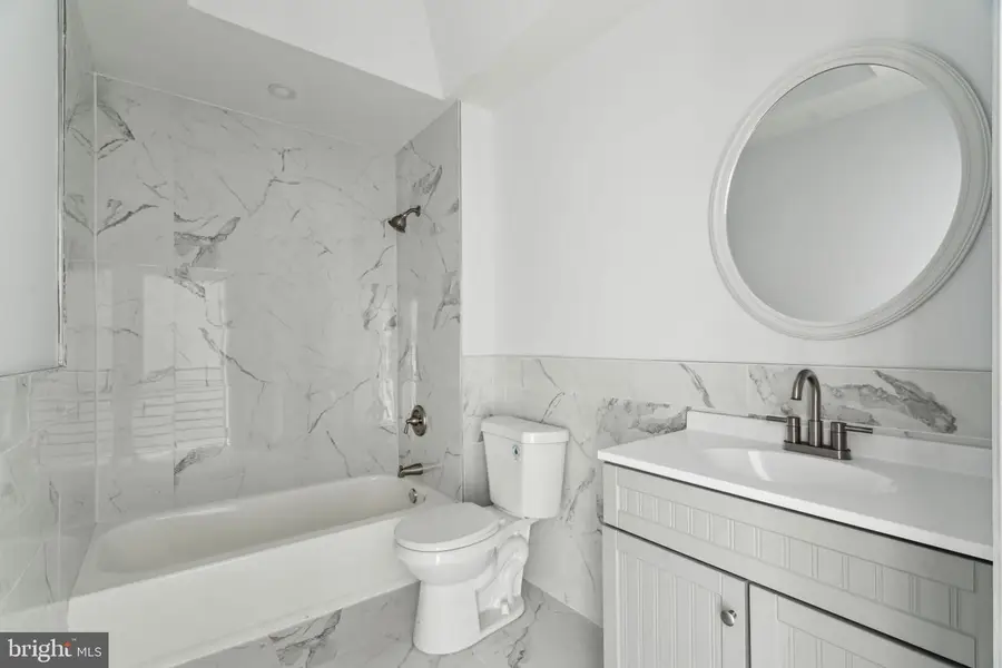 2041 S Bucknell St, Philadelphia, PA 19145 - Image #2