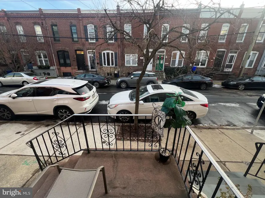 2441 Carpenter St, Philadelphia, PA 19146 - Image #3