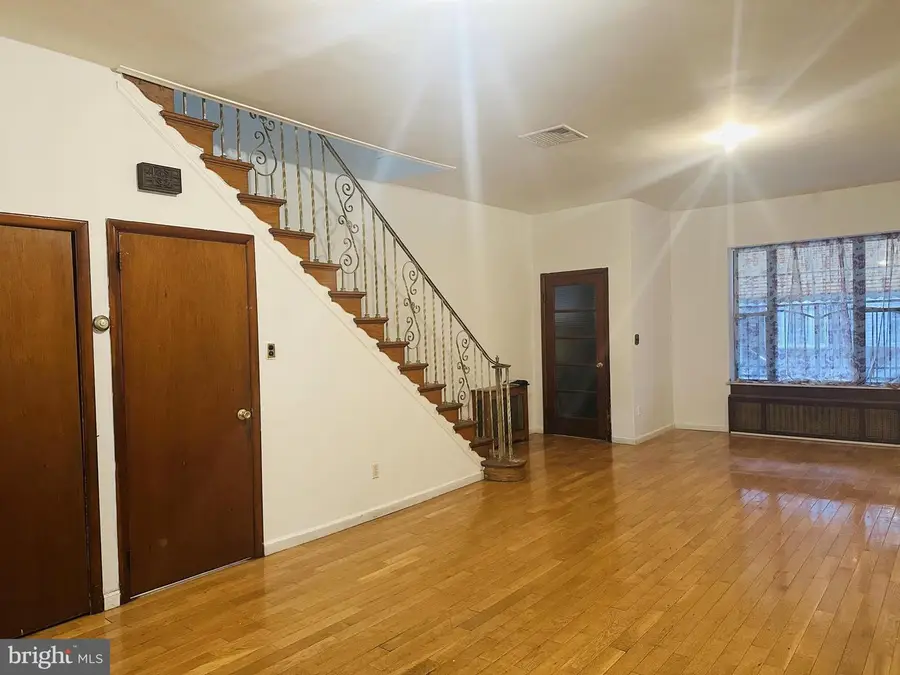 2305 S 9th St, Philadelphia, PA 19148 - Image #3