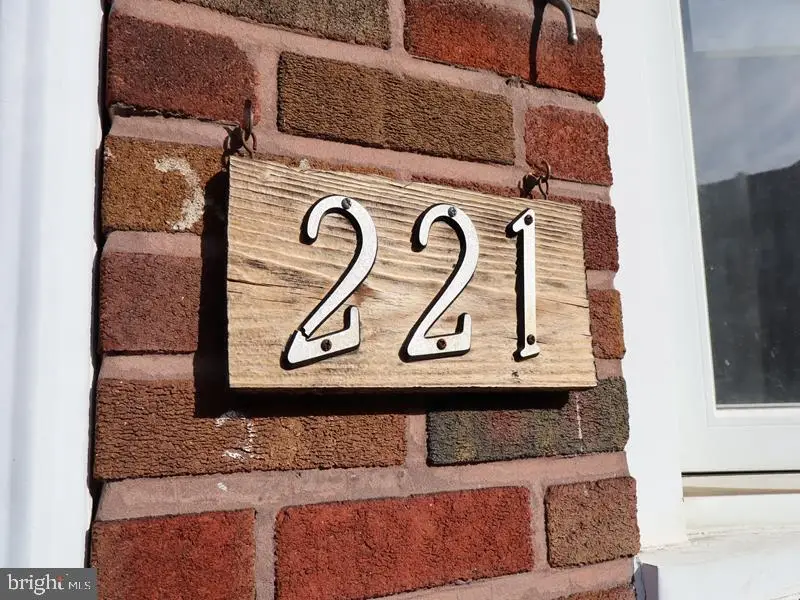 221 Kenilworth Ave, Philadelphia, PA 19120 - Image #2