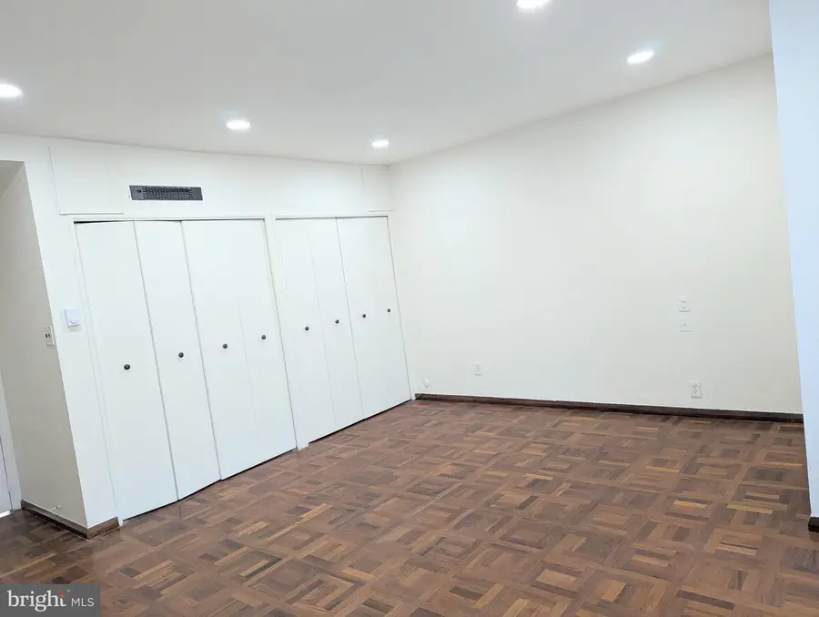 1545 W Passyunk Ave, Philadelphia, PA 19145 - Image #2