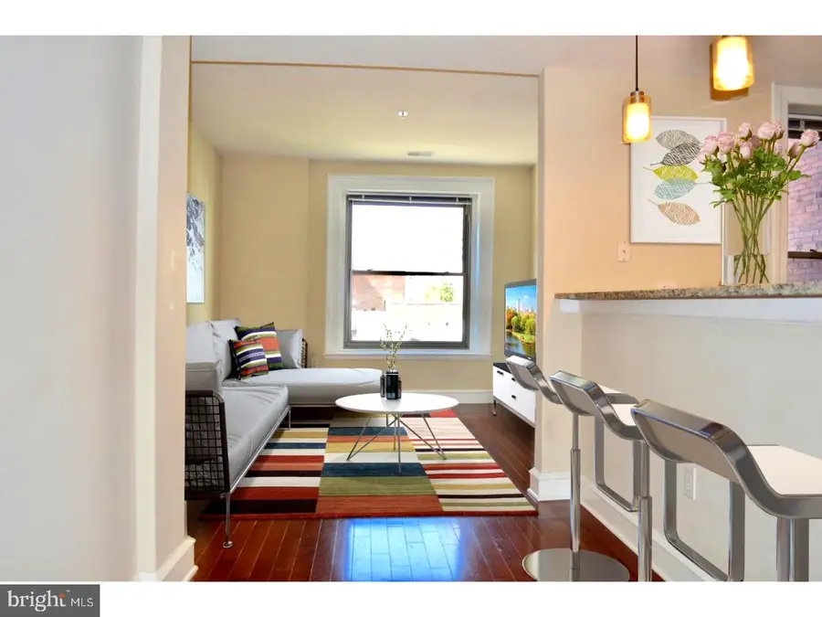 1811 Chestnut St #unit 404, Philadelphia, PA 19103 - Image #3
