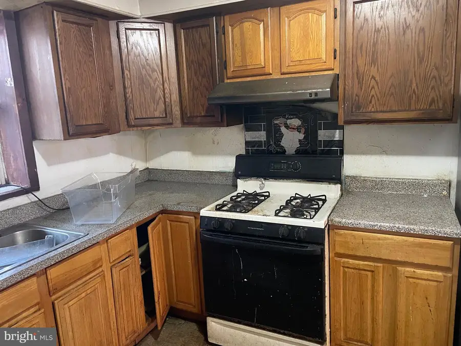 2422 S Reese St, Philadelphia, PA 19148 - Image #2