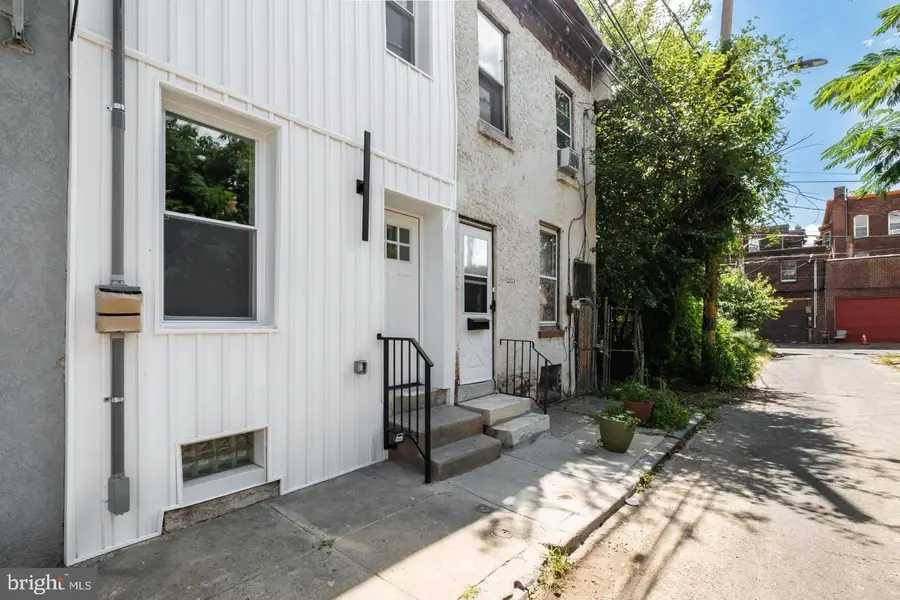 2215 N Mutter St, Philadelphia, PA 19133 - Image #3