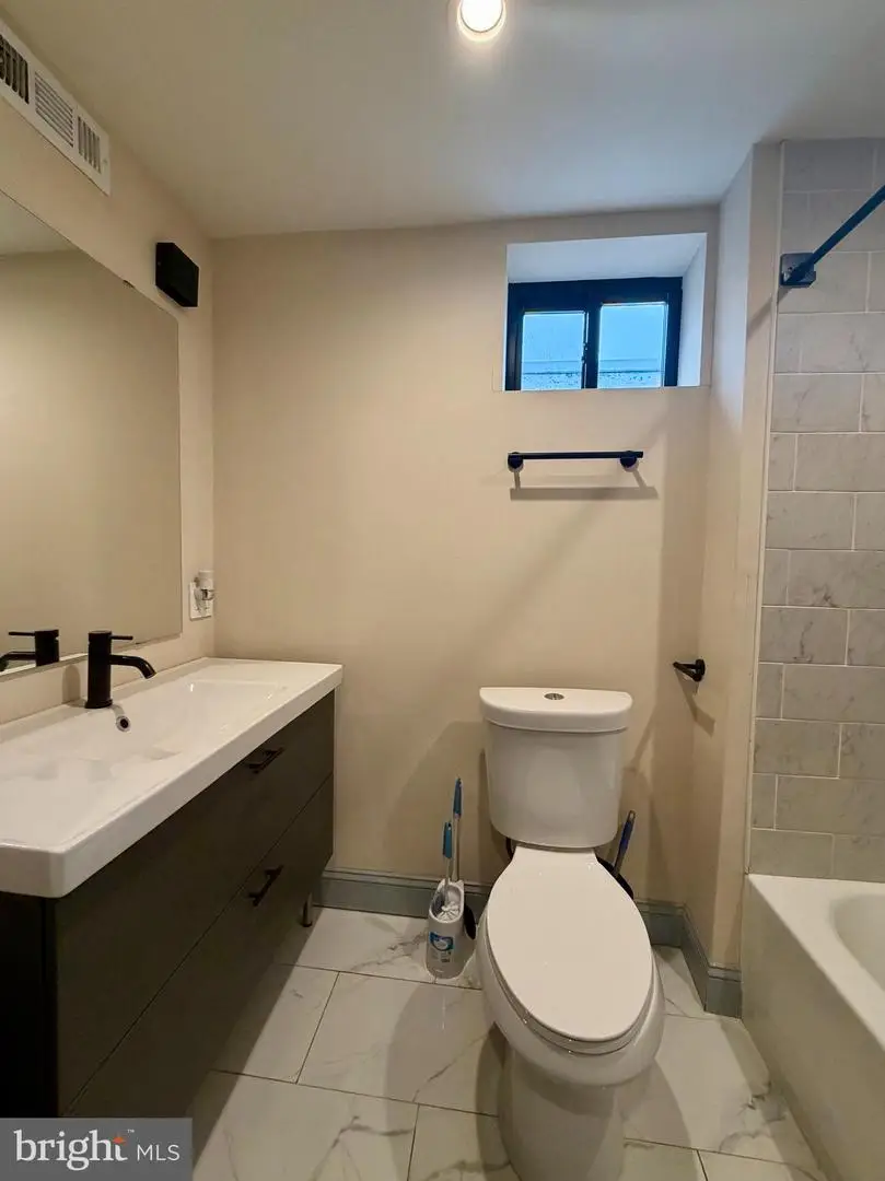 2046 E Stella St, Philadelphia, PA 19134 - Image #2