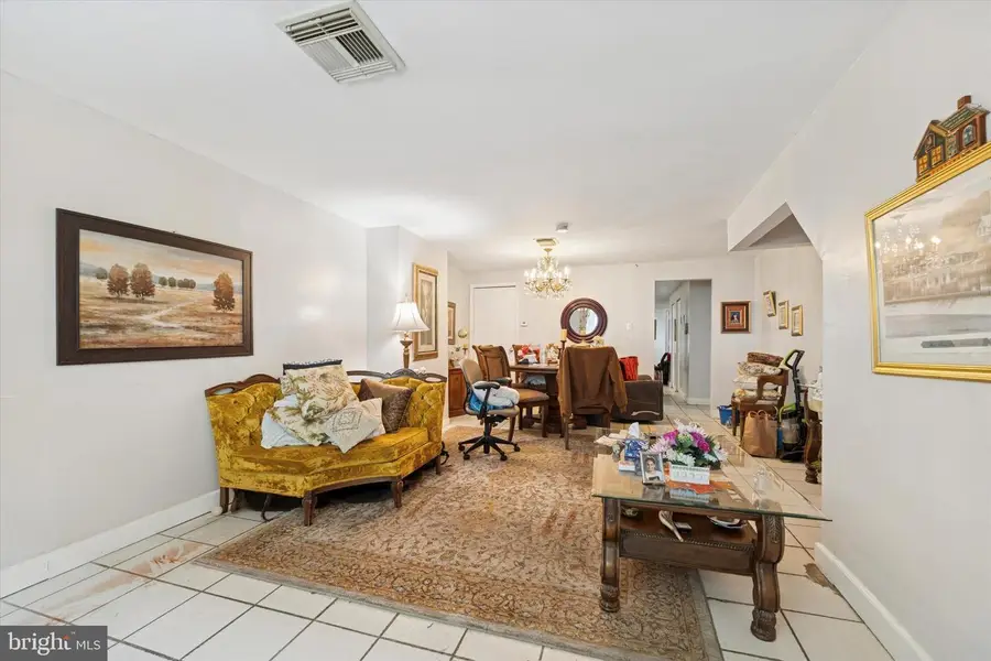 2007 N Front St, Philadelphia, PA 19122 - Image #2