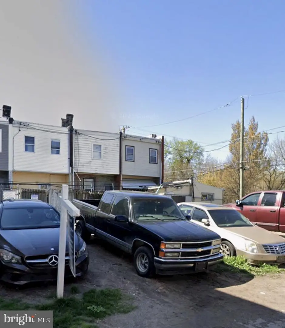 1040-1042 W Monmouth St, Philadelphia, PA 19133 - Image #1