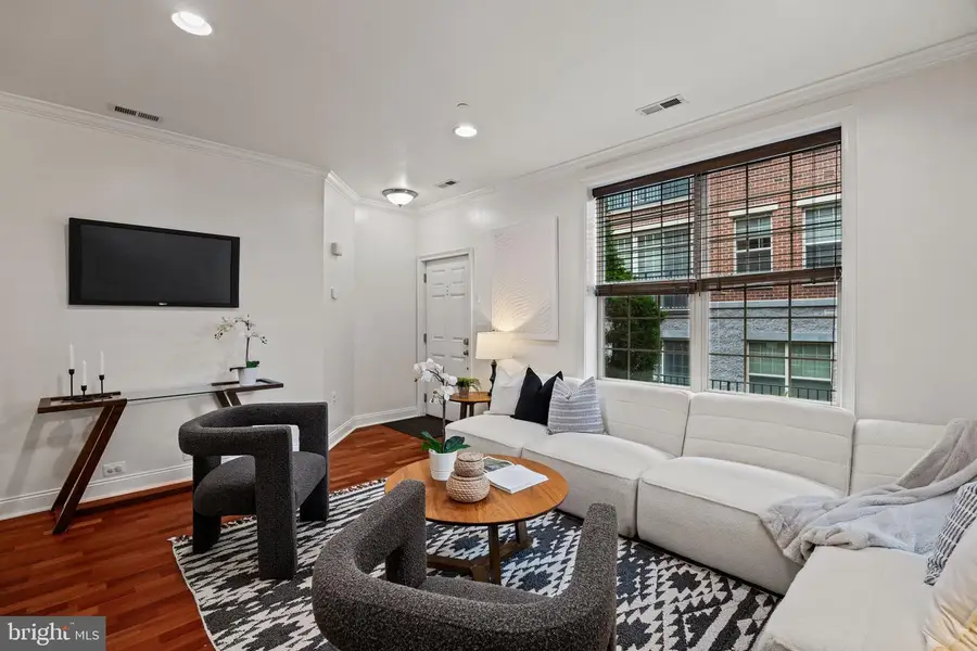 201 Commodore Ct, Philadelphia, PA 19146 - #3