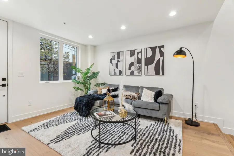 1106 N Bodine St, Philadelphia, PA 19123 - Image #2