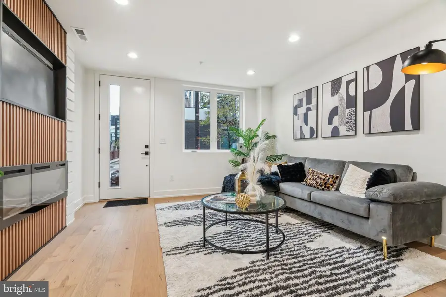 1106 N Bodine St, Philadelphia, PA 19123 - Image #3