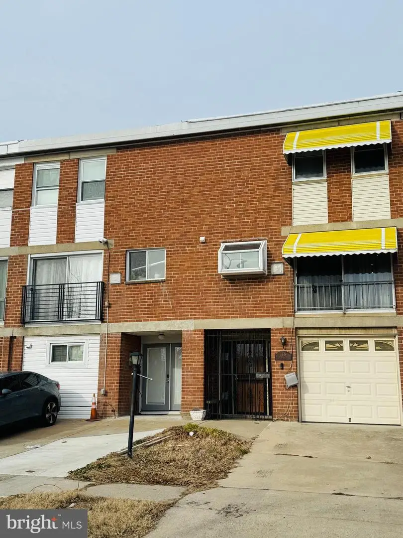 6829 Lindbergh Blvd, Philadelphia, PA 19142 - Image #1