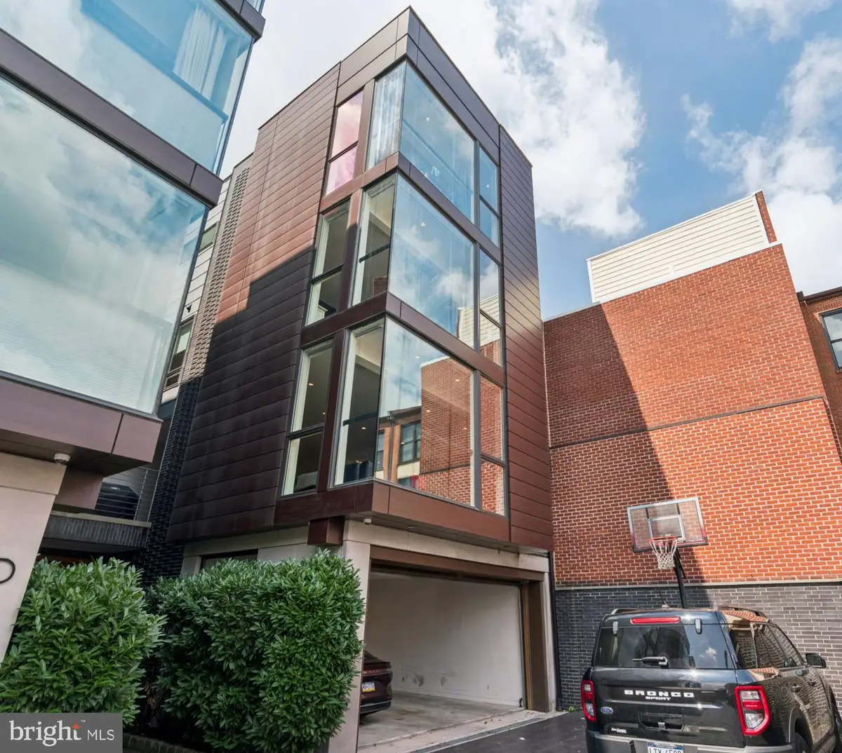 206-12 N 22nd St #e, Philadelphia, PA 19103 - Image #1