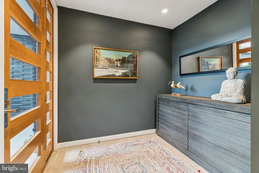 206-12 N 22nd St #e, Philadelphia, PA 19103 - Image #3