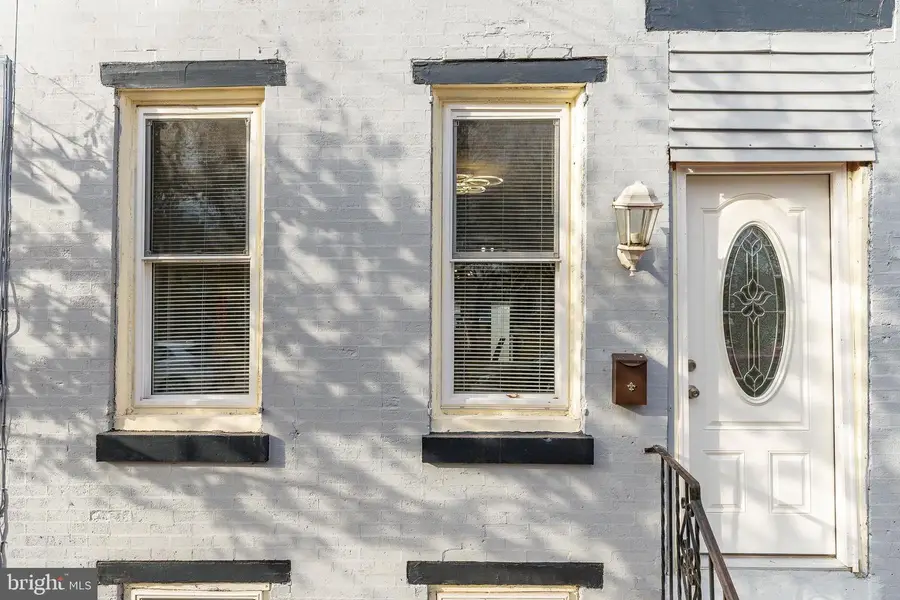 2226 Sepviva St, Philadelphia, PA 19125 - Image #2