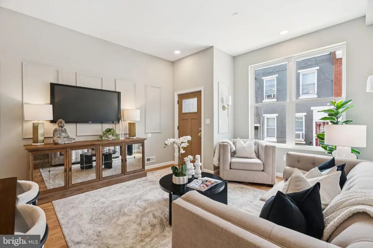 109 Watkins St, Philadelphia, PA 19148 - Image #1