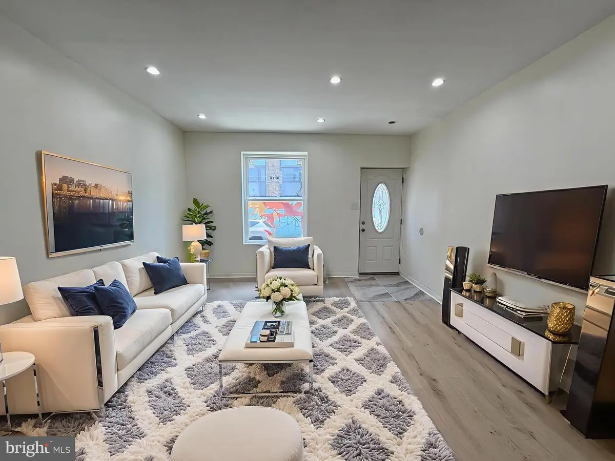 2512 S Marshall St, Philadelphia, PA 19148 - Image #1