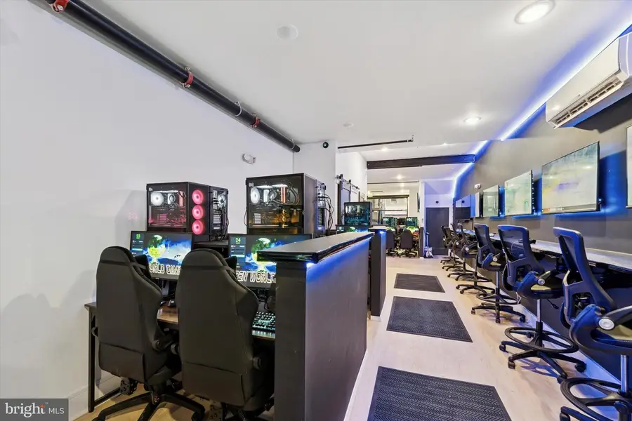 2006 N Front St, Philadelphia, PA 19122 - Image #3