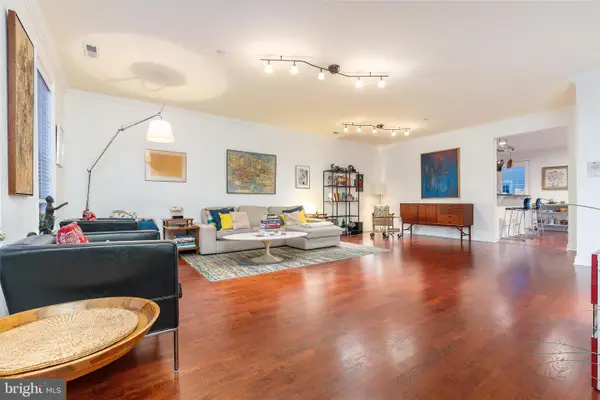 303 Captains Way, PHILADELPHIA, PA 19146