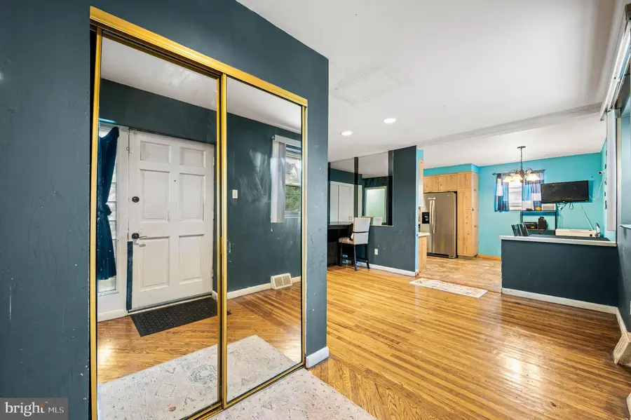 358 Tomlinson Ter, Philadelphia, PA 19116 - Image #3