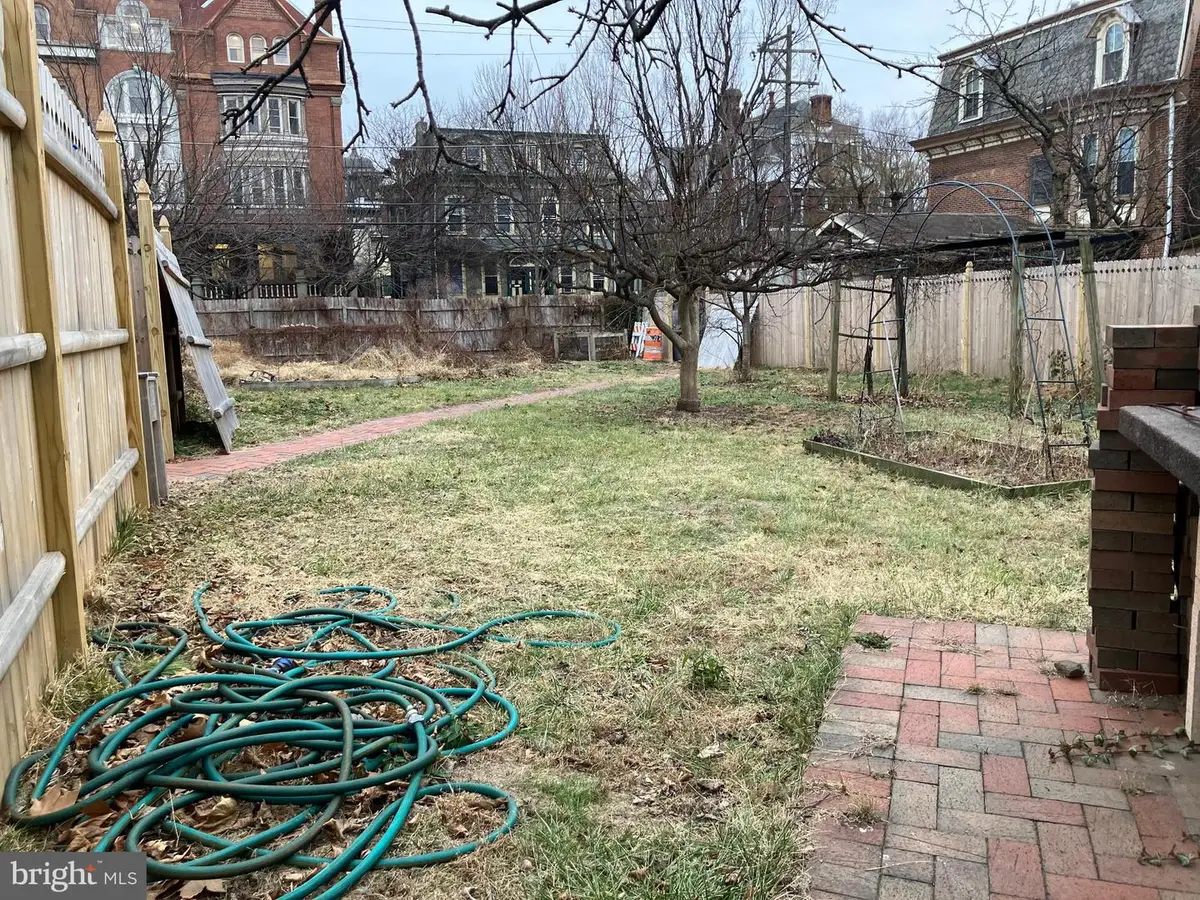 206 N 36th St, Philadelphia, PA 19104 - Image #1