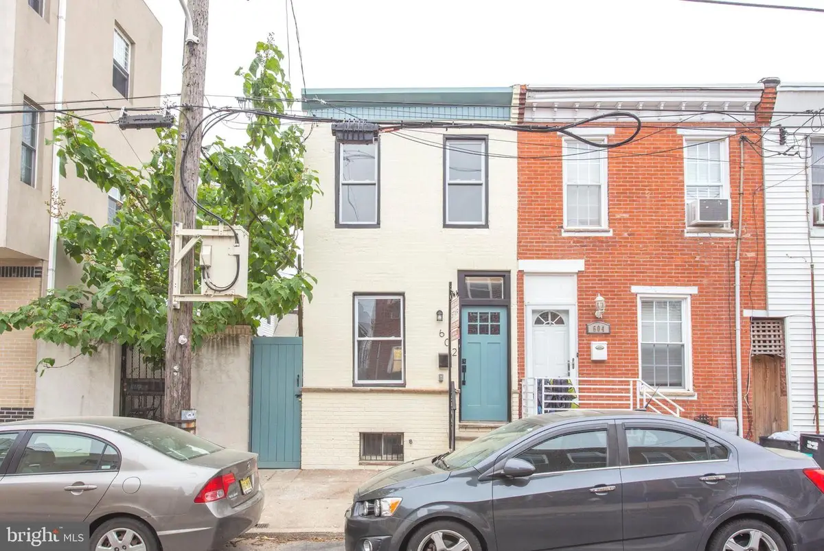 602 Fernon St, Philadelphia, PA 19148 - Image #1