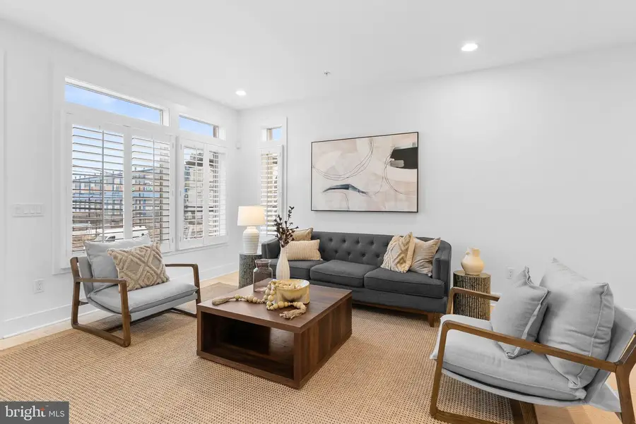 740 S Columbus Blvd #50, Philadelphia, PA 19147 - Image #2