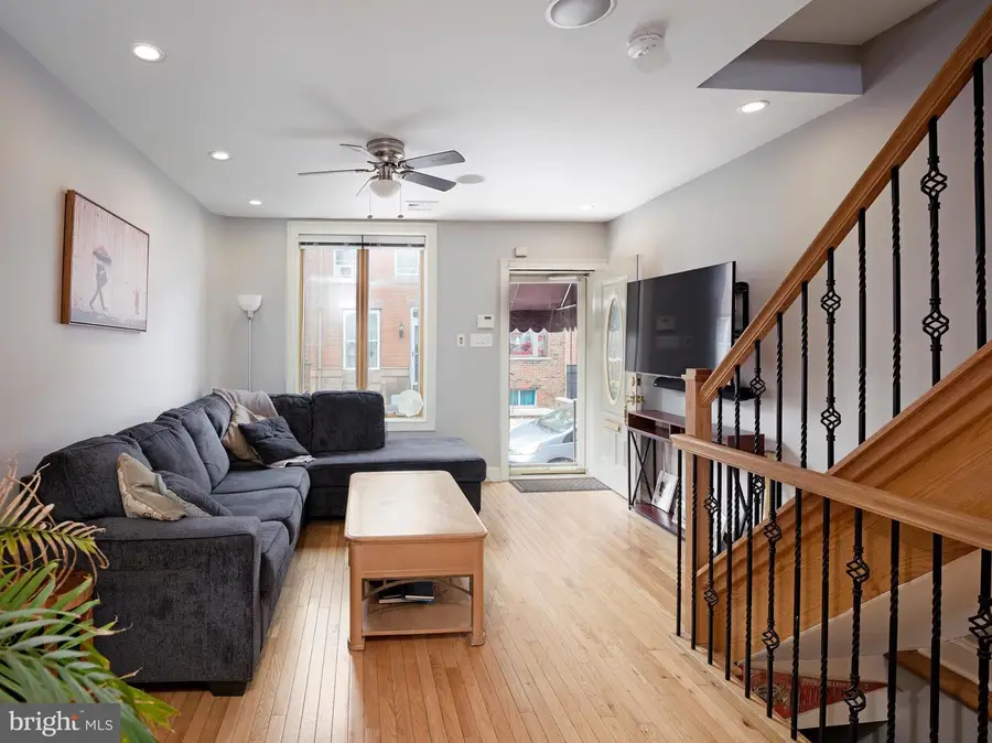 2639 S Hicks St, Philadelphia, PA 19145 - Image #3