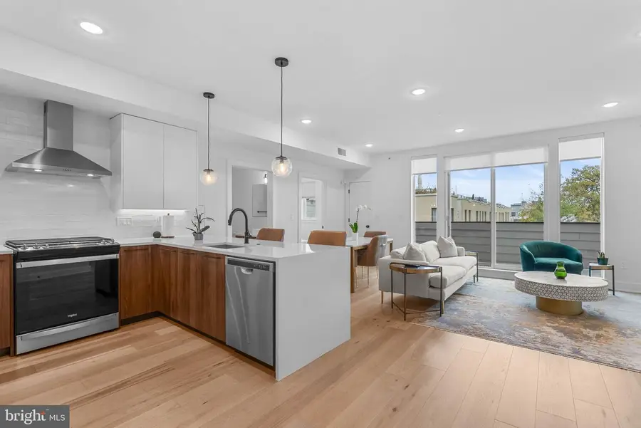 1723 Francis St #4e, Philadelphia, PA 19130 - Image #3