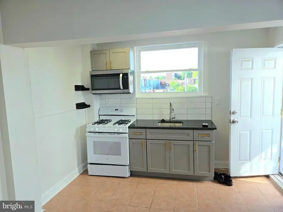 433 W Chew Ave, Philadelphia, PA 19120 - Image #2