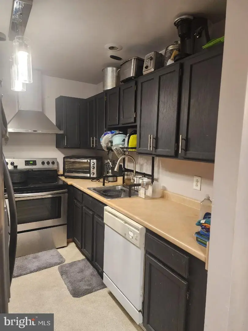 609 N 44th St, Philadelphia, PA 19104 - Image #2