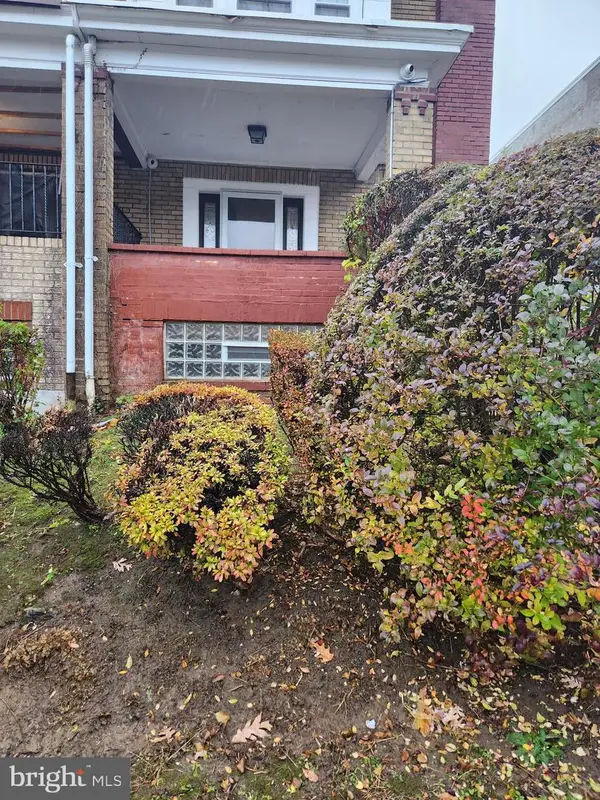 5830 Brush Rd, PHILADELPHIA, PA 19138