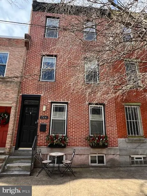 744 S Martin St, Philadelphia, PA 19146 - Image #2