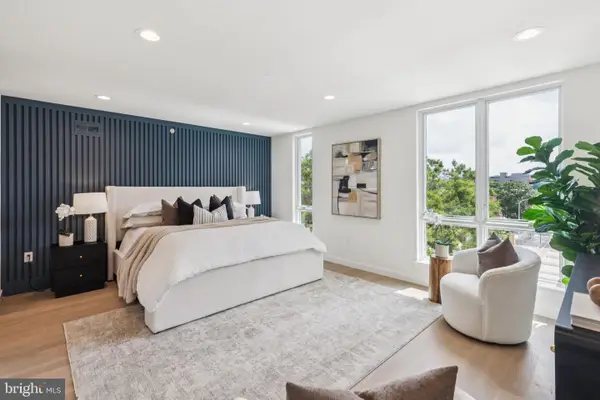 608 N Brenna Walk, PHILADELPHIA, PA 19123