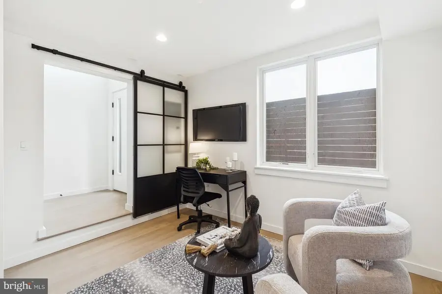 608 N Brenna Walk, Philadelphia, PA 19123 - #3