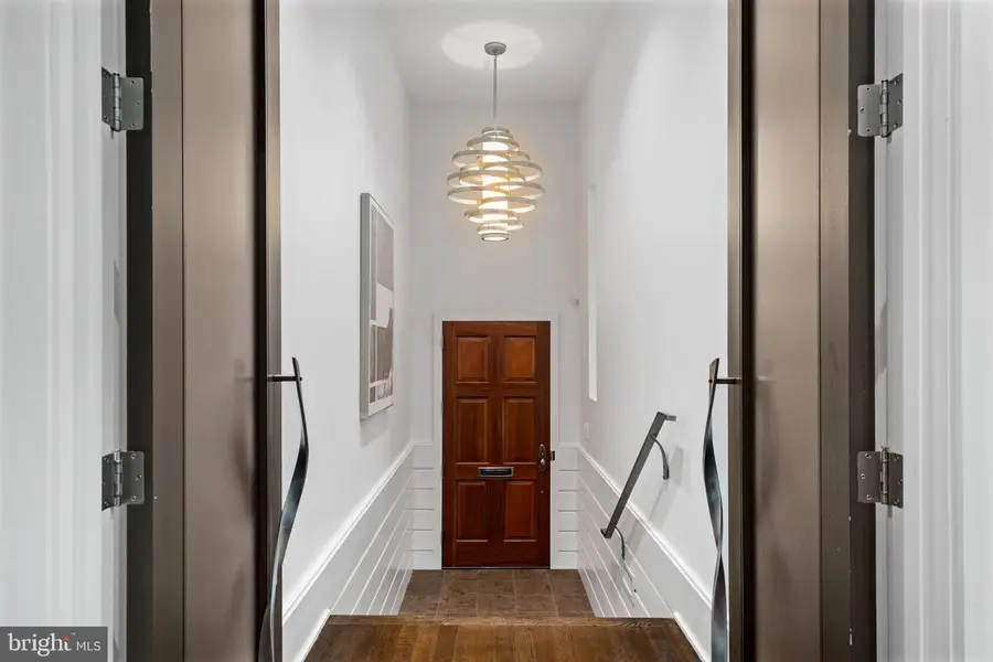 2041 Locust St, Philadelphia, PA 19103 - #2