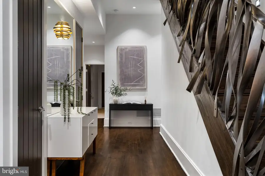 2041 Locust St, Philadelphia, PA 19103 - #3