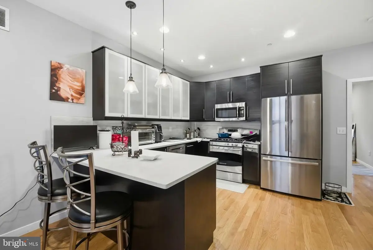 916 S 20th St #unit A, Philadelphia, PA 19146 - Image #1
