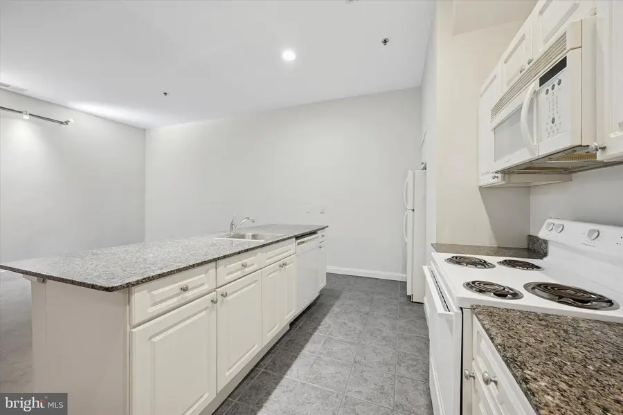 1001-13 Chestnut St #205w, Philadelphia, PA 19107 - Image #2