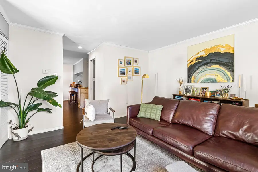 1137 Pine St E #300, Philadelphia, PA 19107 - #3